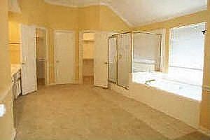 4th image of 2205 Yaupon Dr