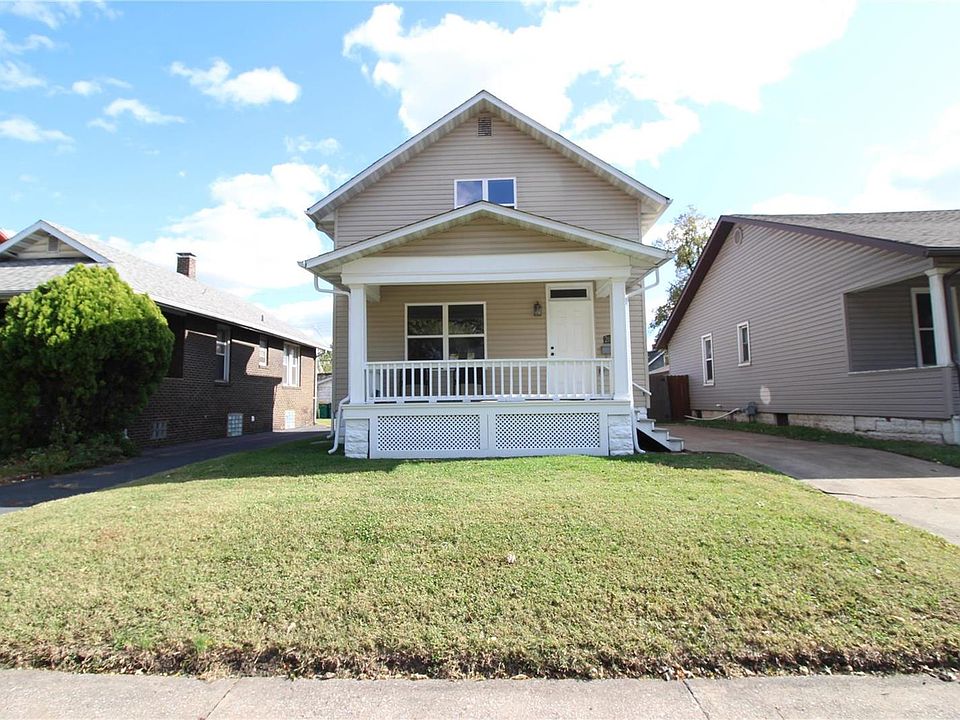 1st image of 2668 Grand Ave