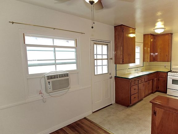 4th image of 336 W Valencia Ave #A