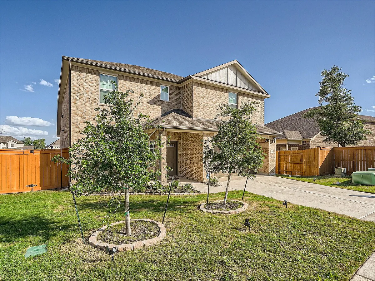 Building Photo - 1416 Deering Run