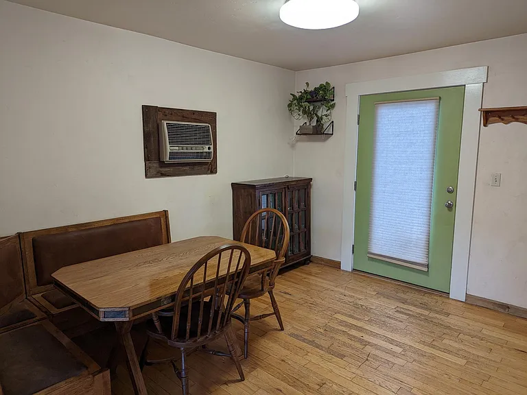 34 S Maple Ave — Photo 10
