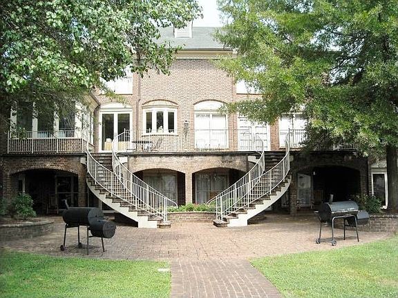 Mansion Life