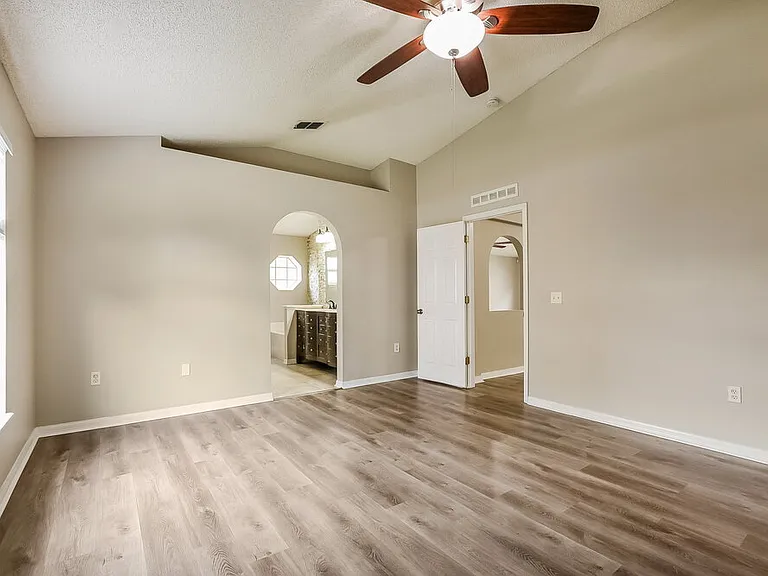 932 Vanderbilt Dr — Photo 11