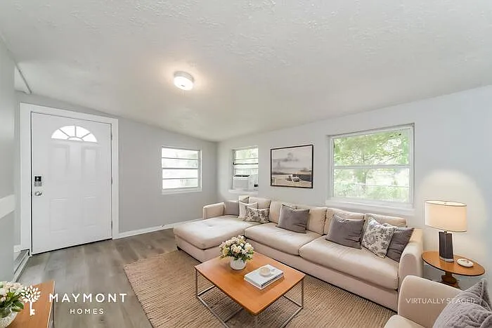 3823 Avenue J NW — Photo 4