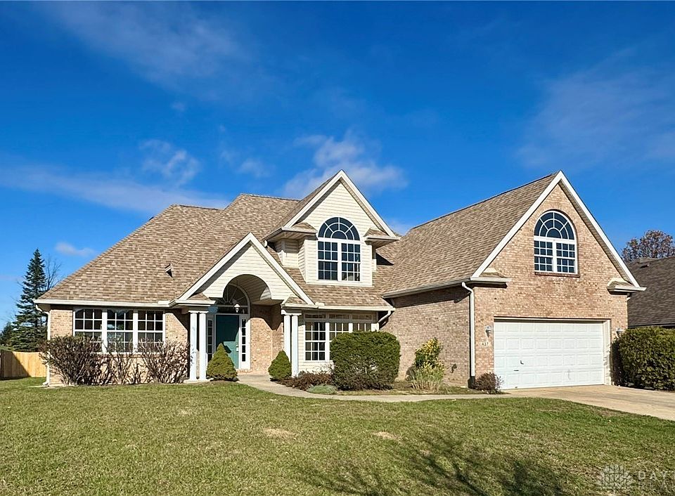 1st image of 437 Sharon Ct