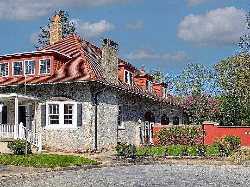 1st image of 105 Parkwood Ct