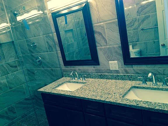 4th image of 1538 E 94th St