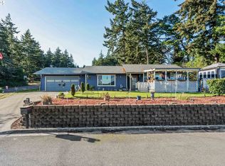 1698 Ash St, North Bend, OR 97459