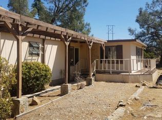 105 Adams Rd, Wofford Heights, CA 93285