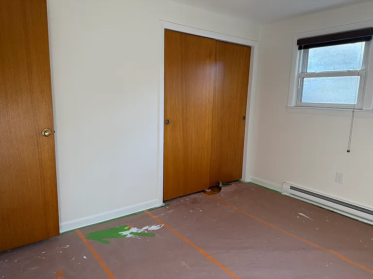 585 Burncoat St — Photo 6