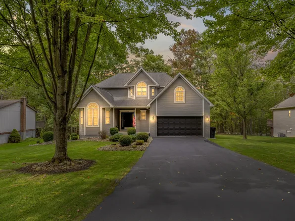 120 Plymouth Ct, Du Bois, PA 15801