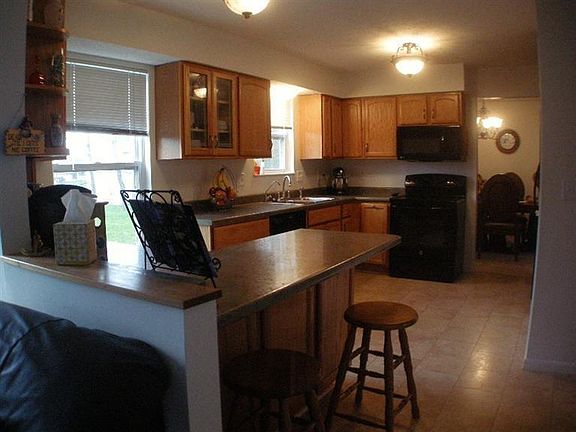 5th image of 6293 Satin Wood Dr