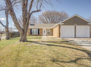 7401 Deer Park Dr, Fort Worth, TX 76137