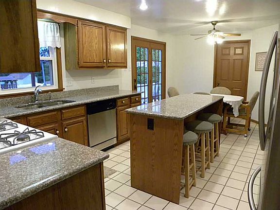 5th image of 10159 Sudberry Dr