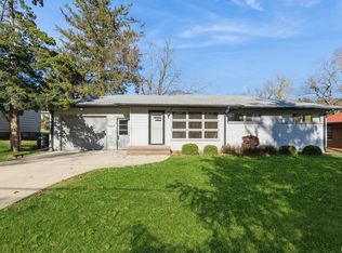 1012 2nd Ave S, Clinton, IA 52732