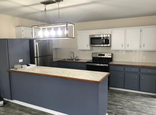 31 Congregational St, Bristol, RI 02809