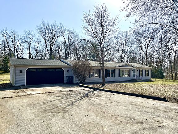 2nd image of 50005 Circle Dr