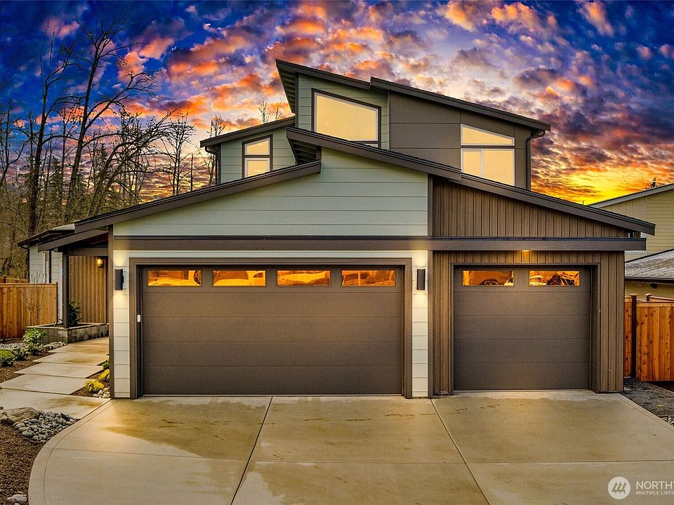 1st image of 10035 NE 196th. Place