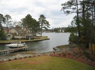 1344 Penguin Cir, Virginia Beach, VA 23451