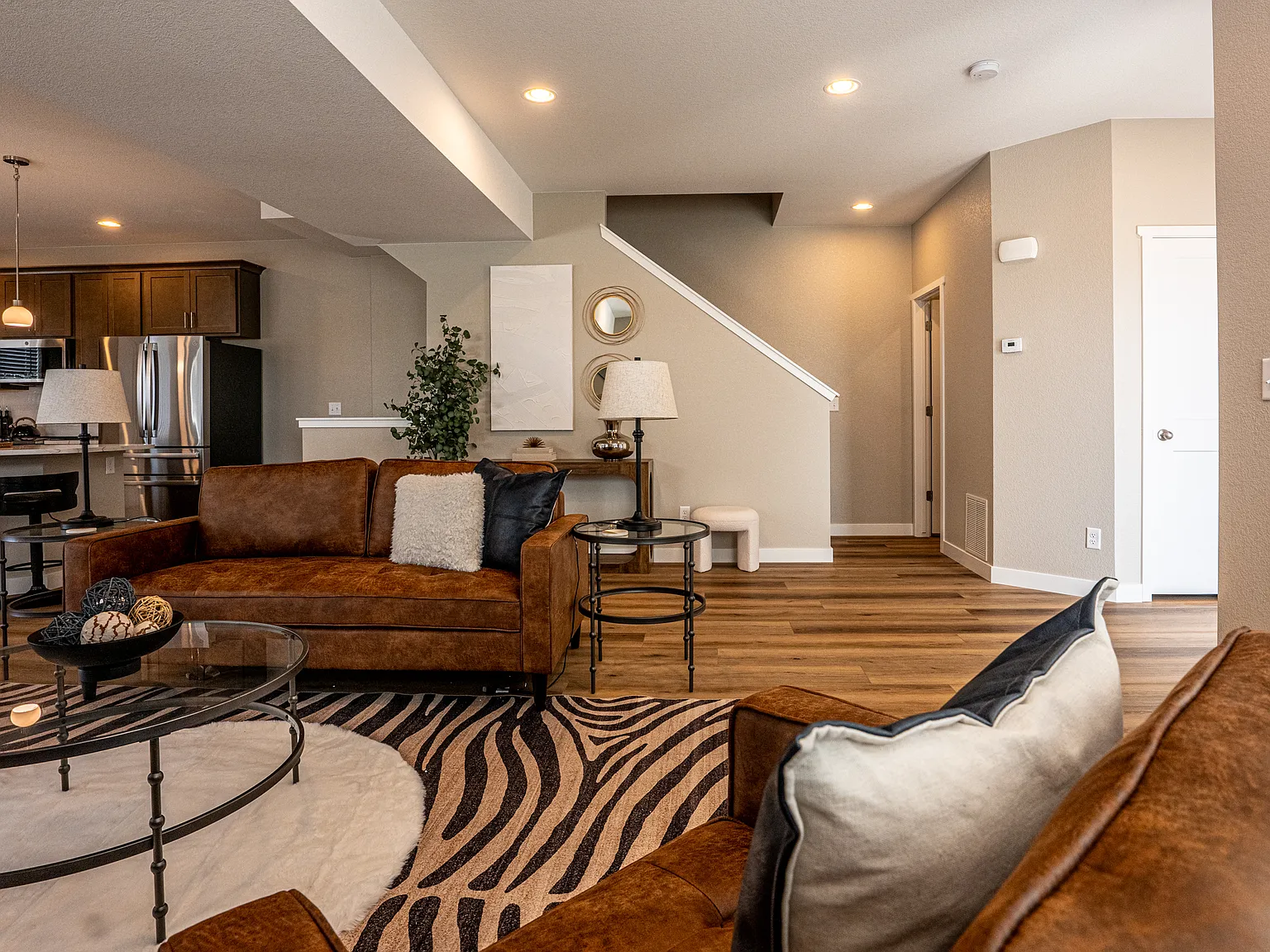 3 bed, 3.5 bath, 2658 sqft, $2,395 — Photo 4