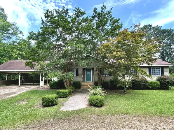 12 Lang Cir, Columbia, MS 39429