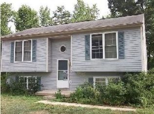 7524 Regency Glen Dr, Fredericksburg, VA 22407