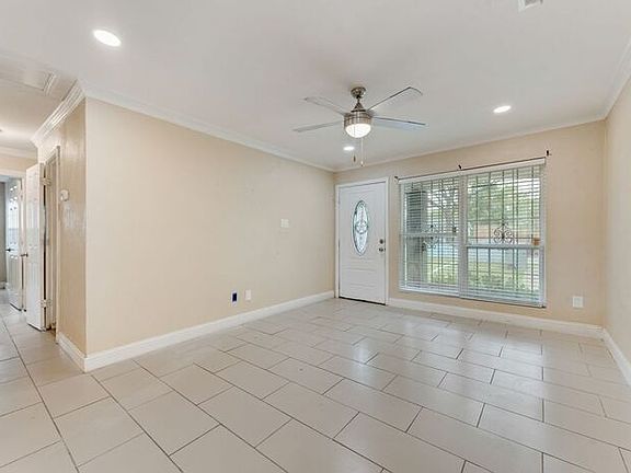 3rd image of 7715 Olusta Dr