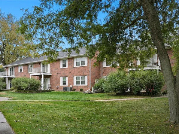 6337 Alderwood Cir APT A, Woodbury, MN 55125