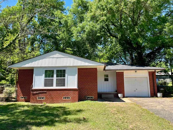 2307 S 13th St, Longview, TX 75602