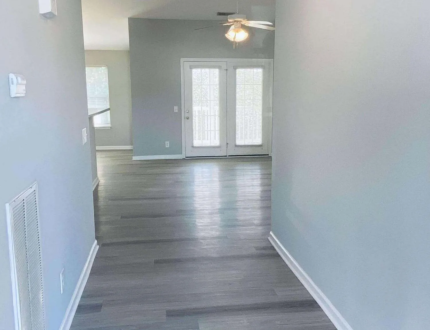 Studio, 2.0 bath, 1253 sqft, $1,350 — Photo 2