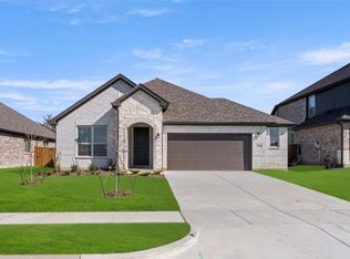 2304 High Plain Ln, Waxahachie, TX 75167