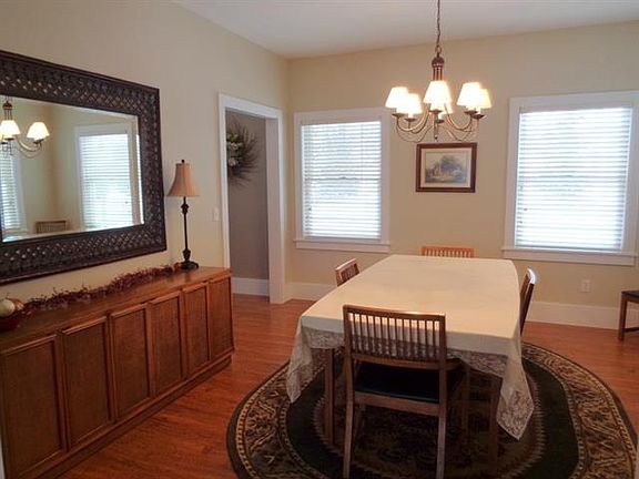 5th image of 3954 Saranac Dr