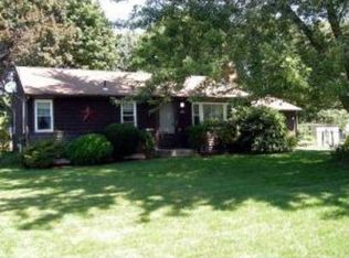 10 Dedham Rd, Warwick, RI 02888