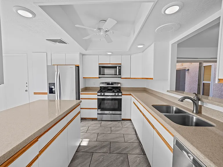 5733 N Camino De Las Estrellas — Photo 12