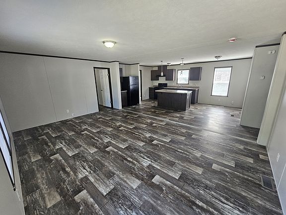 2nd image of 1813 Southwood St