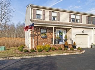 110 Sunrise Dr, Gillette, NJ 07933