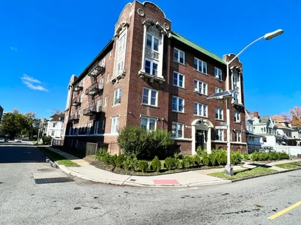 117 S Clinton St #301, East Orange, NJ 07018