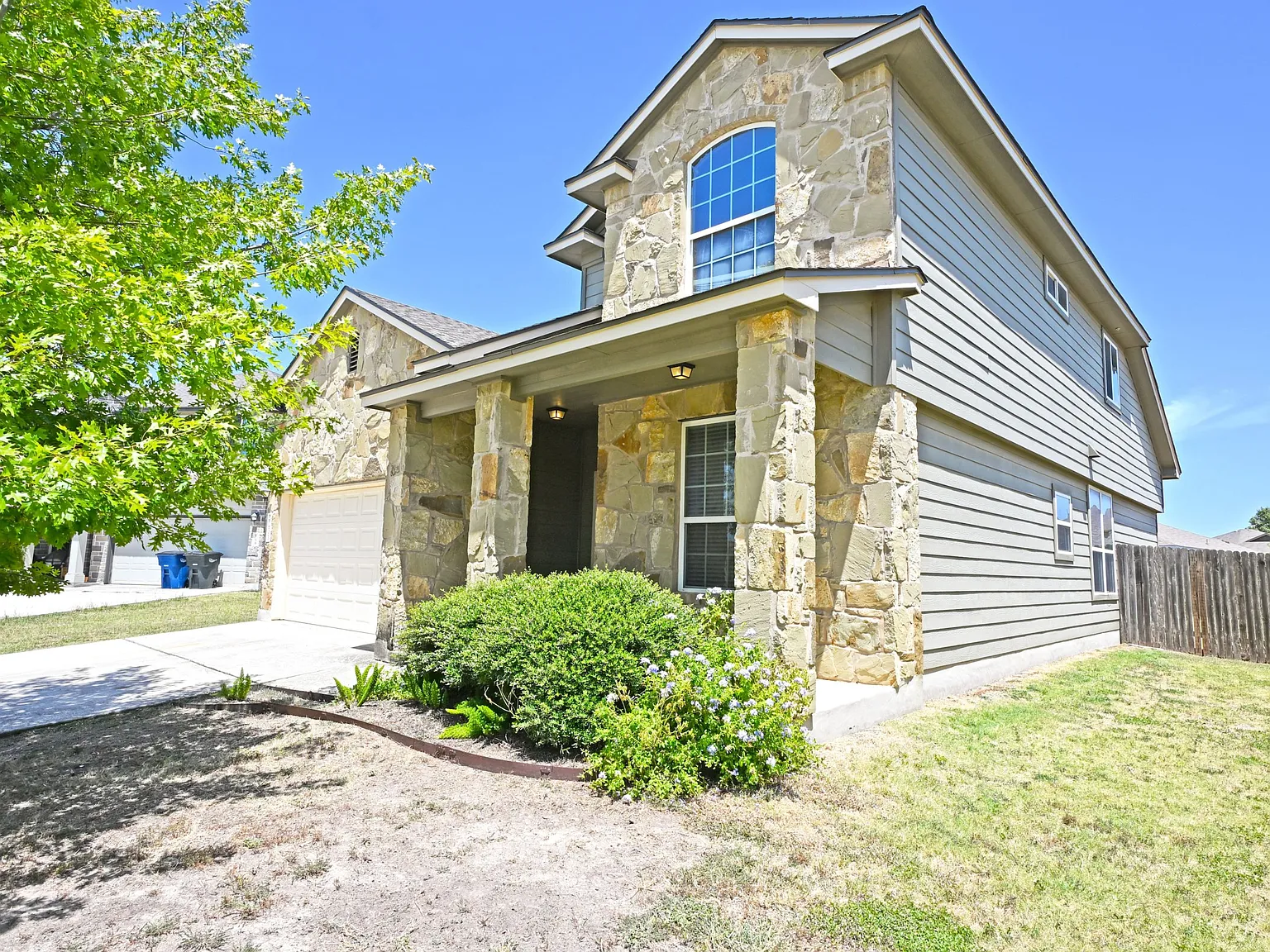 2231 Hawk Drive - 1 — Photo 2