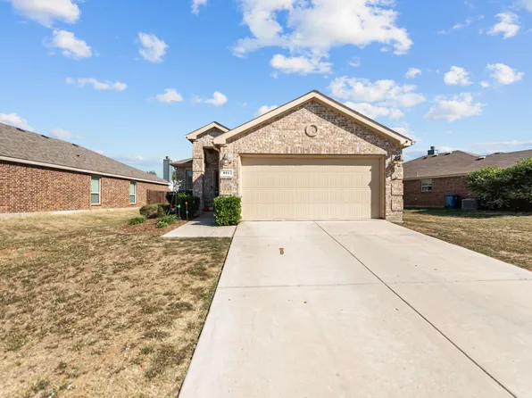 821 Cheyenne Dr, Aubrey, TX 76227