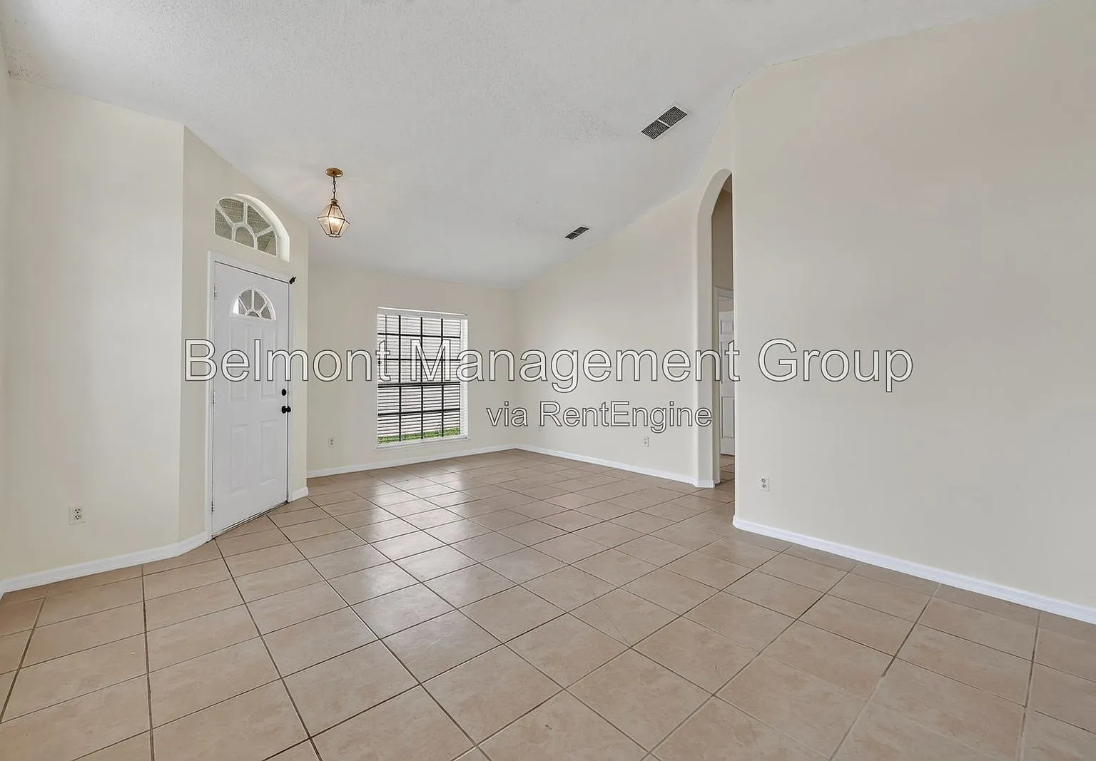 4 bed, 2.0 bath, 1810 sqft, $2,650 — Photo 4