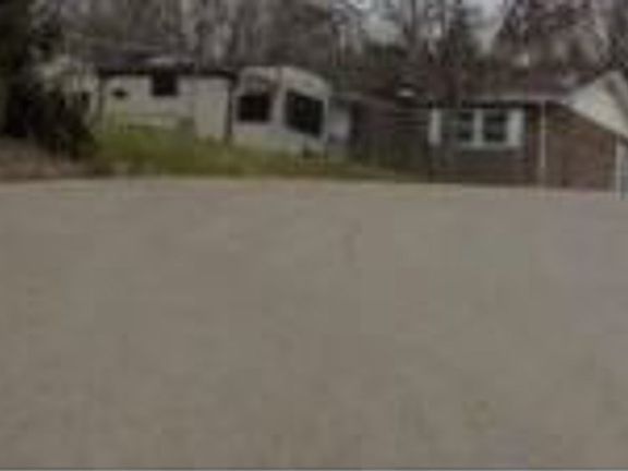 Exterior Neighborhood (street photo)