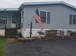242 Sunset Dr, Holley, NY 14470