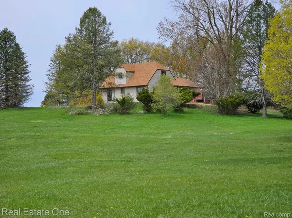 1100 Stone Rowe, Milford, MI 48380