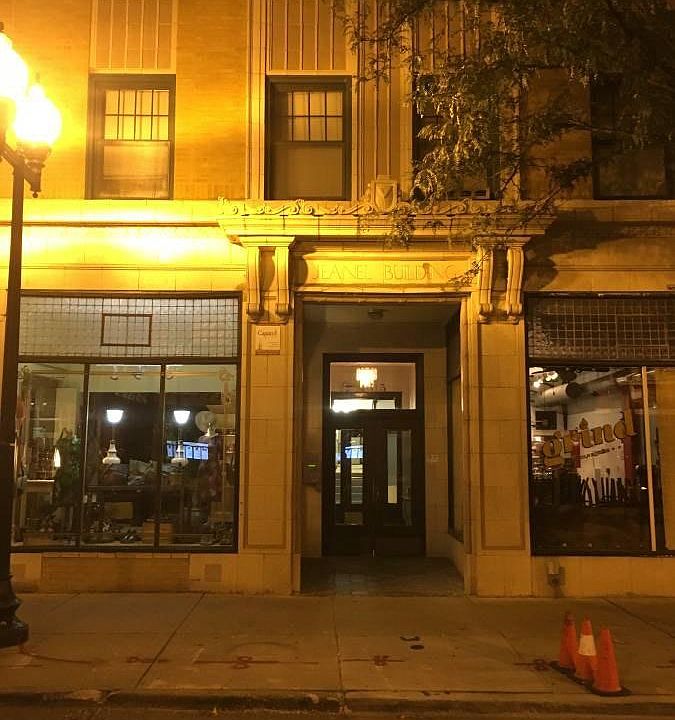 1st image of 4615 N Lincoln Ave APT 202