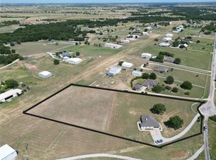 340 Red Baron Dr, Rhome, TX 76078