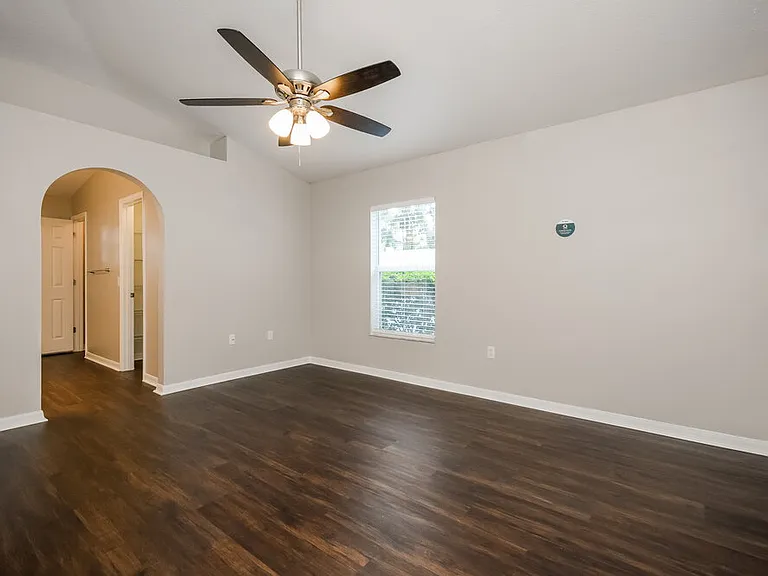 2420 Tealwood Cir — Photo 10