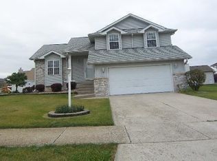 1524 Keenland Way, Schererville, IN 46375