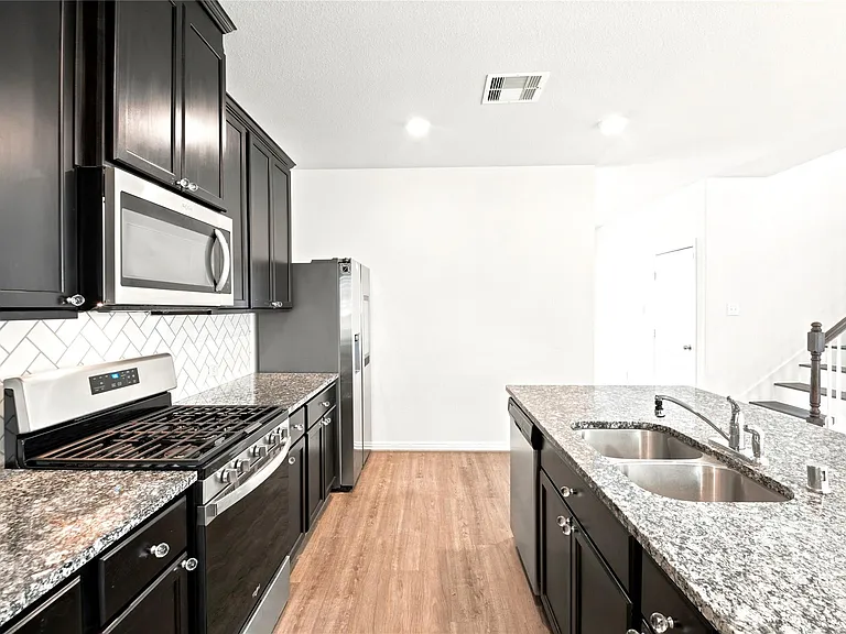 1202 Vilamoura Ct — Photo 19