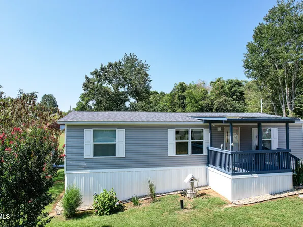 1342 High St, Dandridge, TN 37725