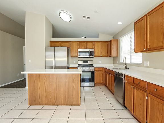 5th image of 8783 W Marconi Ave